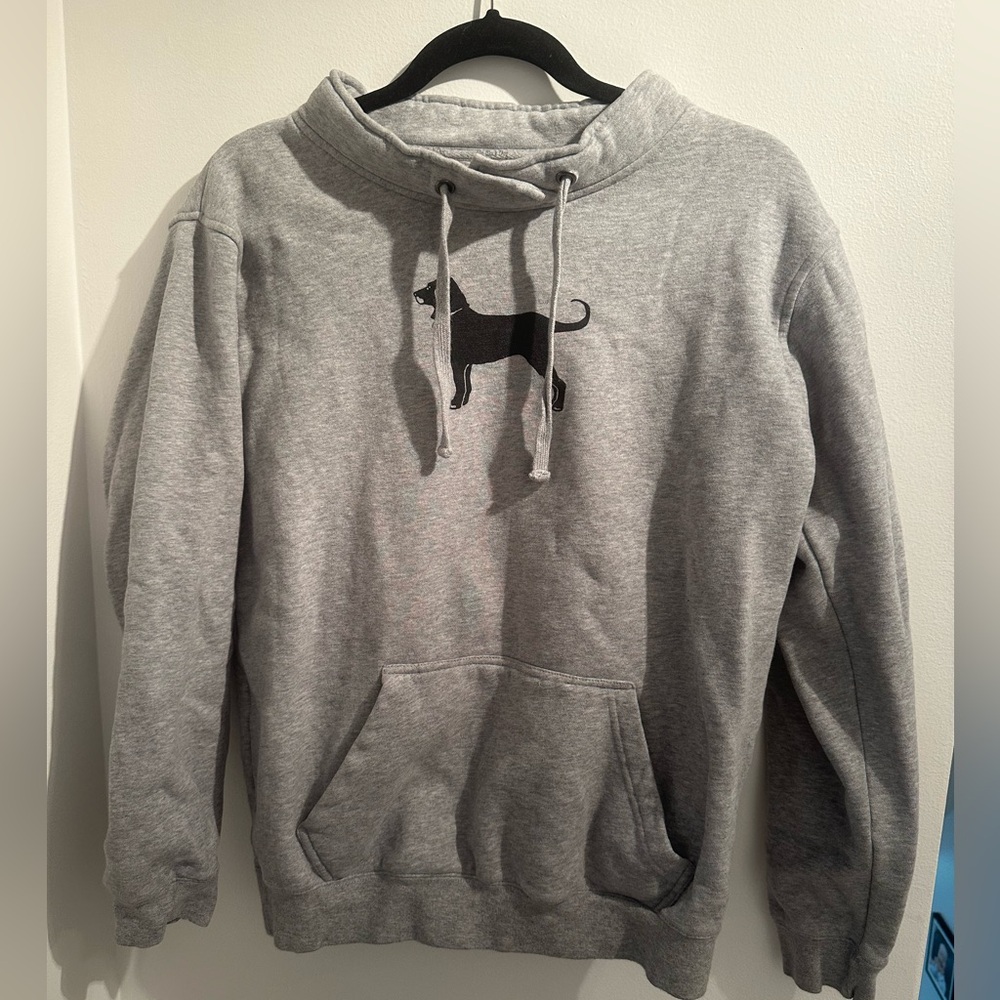THE BLACK DOG WOMENS CREWNECK